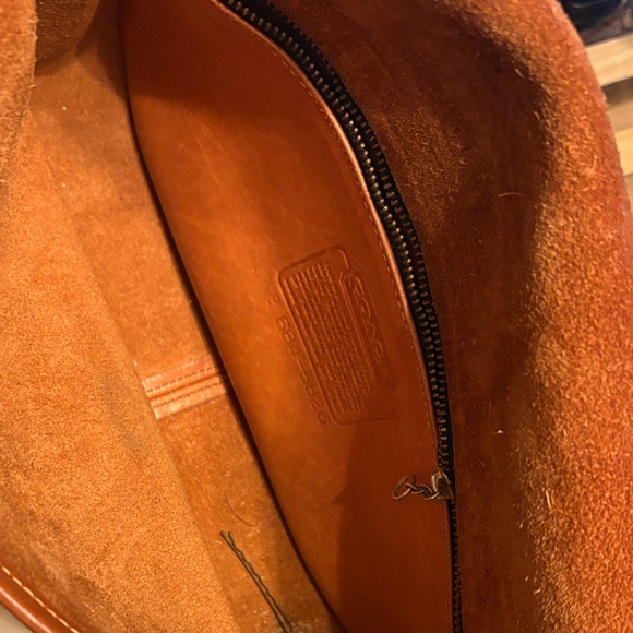 Vintage Coach Tan Genuine Leather Crossbody - Picture 7 of 12